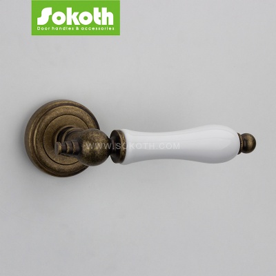 ZINC ALLOY LEVER ON ROSESKT-L902
