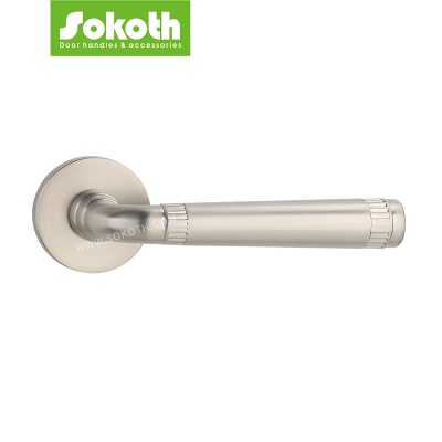 ZINC ALLOY LEVER ON ROSE